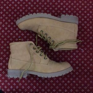 Rainy Boots ✨ WORN ONCE